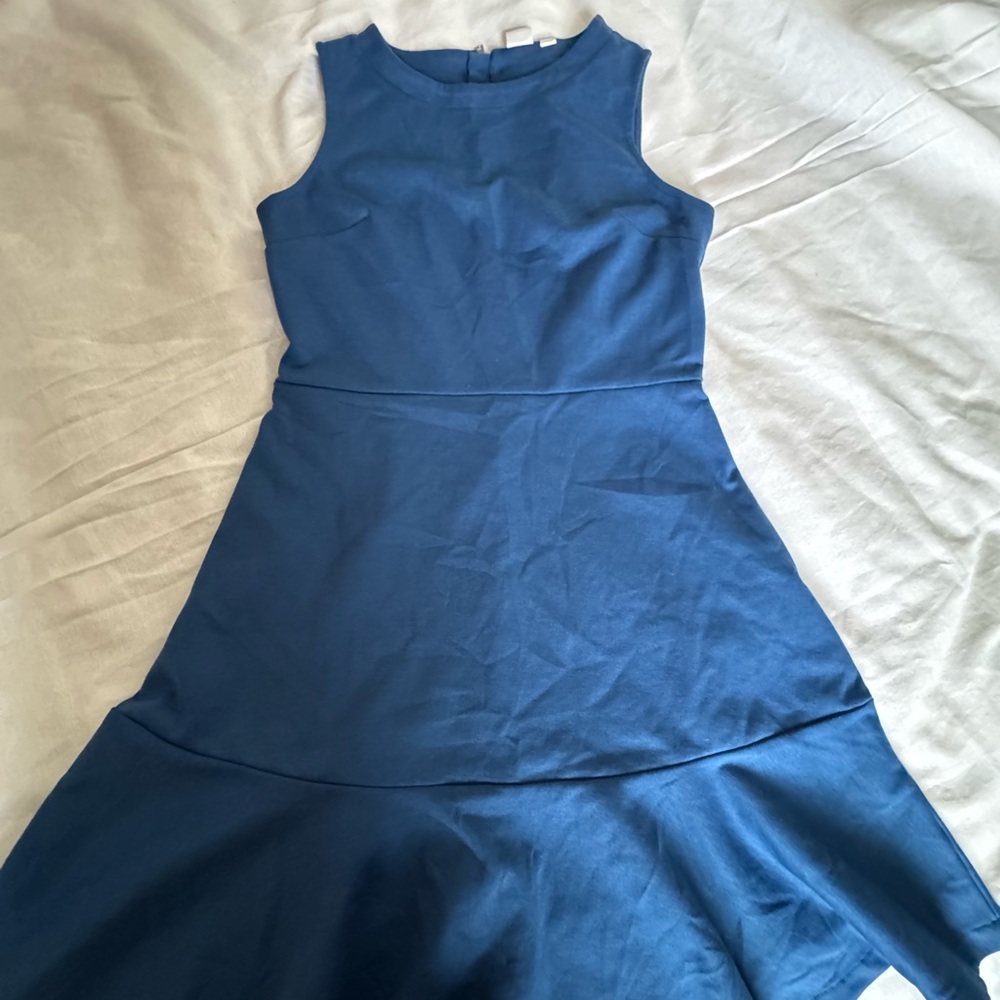 Elegant Blue Sleeveless Dress